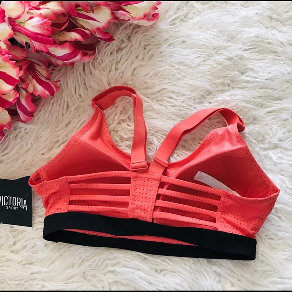 NWT Victoria’s Secret Pink Sport Bra🌺 - Picture 3 of 5